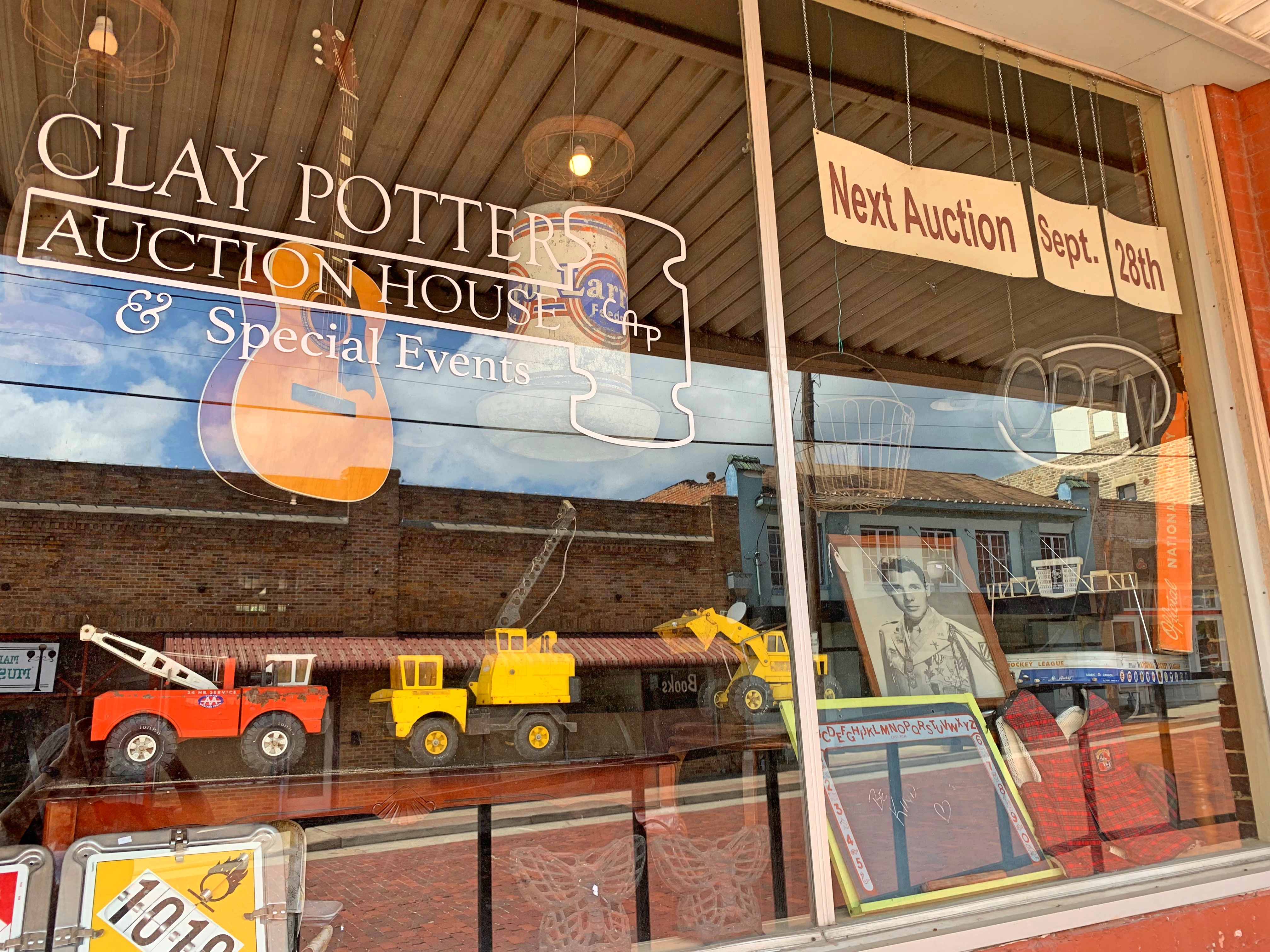 Clay Potter Auction_Fotor